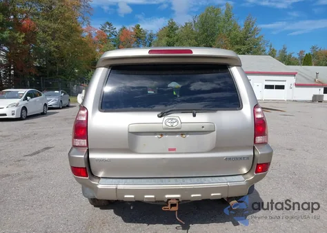 2005 Toyota 4Runner Sr5 V6 z USA, uszkodzony, nr VIN JTEBU14R250062837